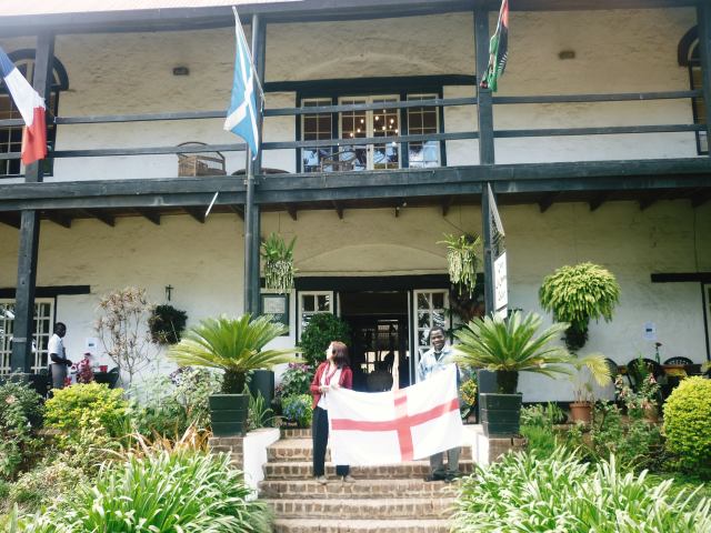 These first two pictures, 142/143, show me
                    handing over the St Georges Flag, of England, to The
                    Malawian Society, founded in memory of the famous
                    Missionary David Livingstone. I felt so proud to
                    represent England, as the Scottish Flag flew high,
                    but there was no flag representing Britain